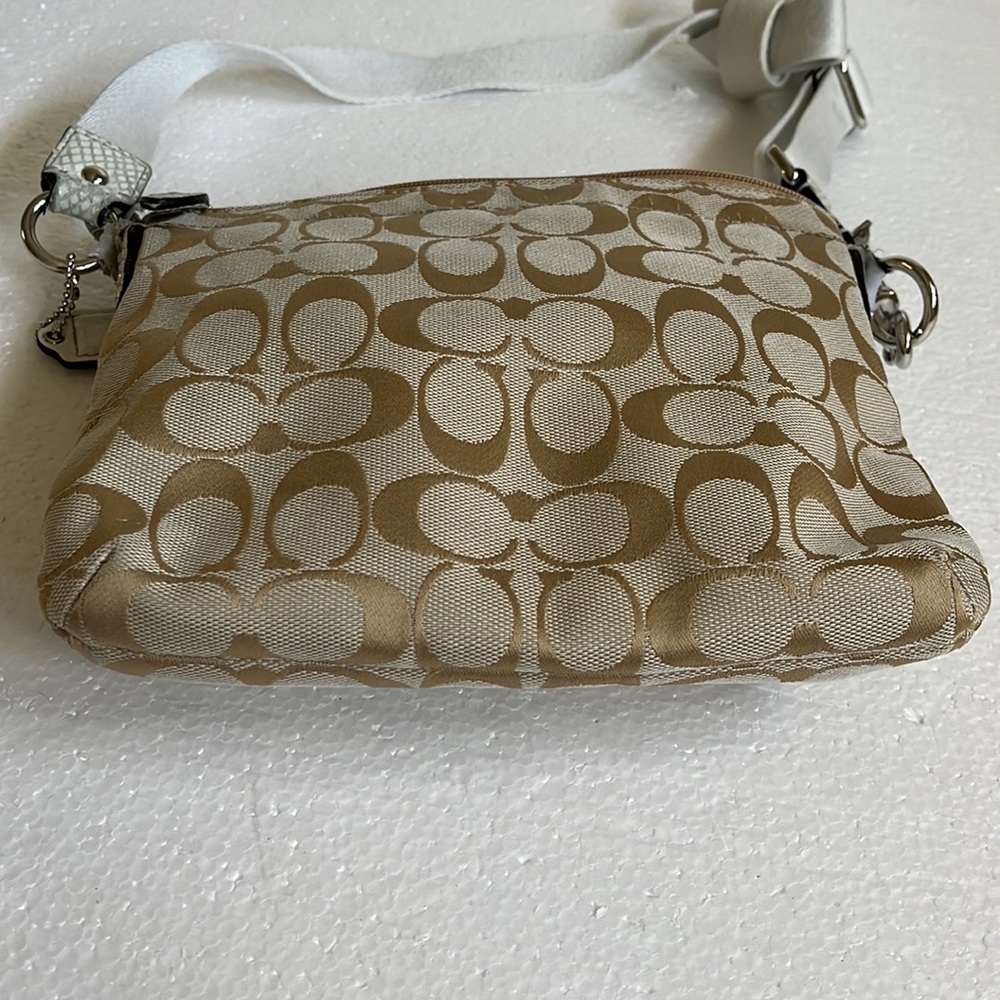 Coach tan signature C crossbody bag - Picture 6 of 15